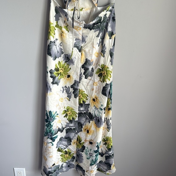 NEW Petal and Pup Jayne Dress 6 - Picture 6 of 15